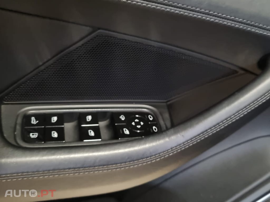 Porsche Panamera 4 E-Hybrid Platinum Edition