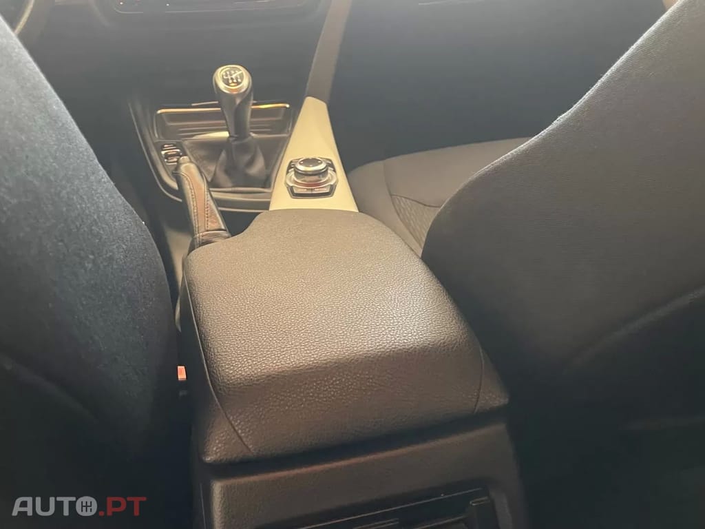 BMW 318 d Touring Line Modern