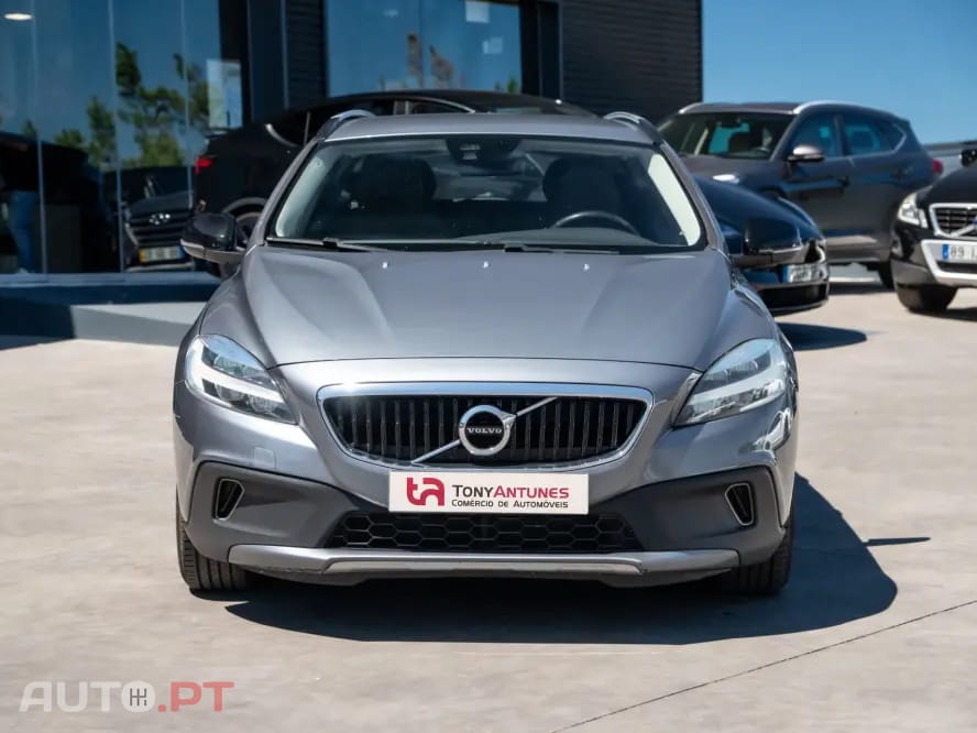 Volvo V40 Cross Country 2.0 D3 Momentum