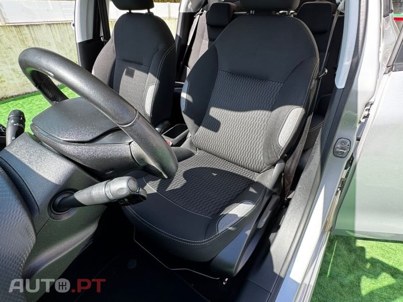 Peugeot 208 1.2 PureTech Style