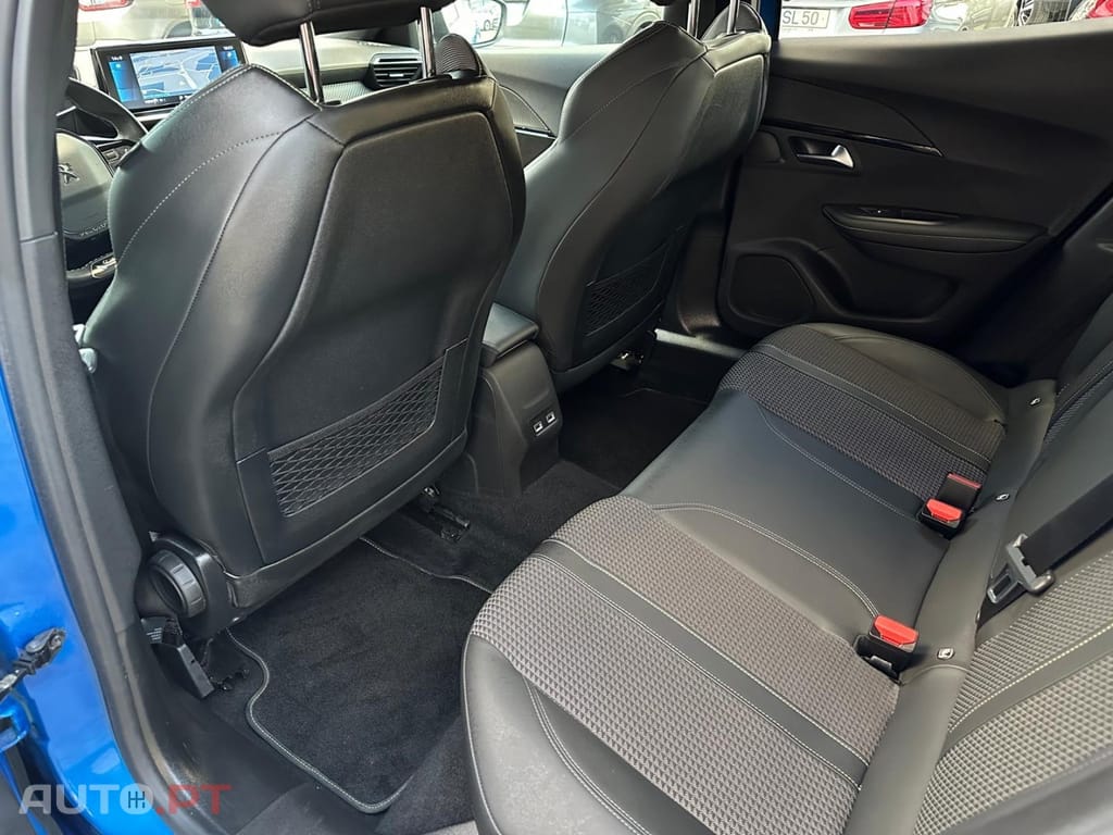 Peugeot 2008 1.5 BlueHDi GT Line
