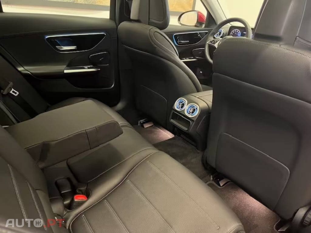 Mercedes-Benz C 300 I.V.A DEDUTIVEL de AMG