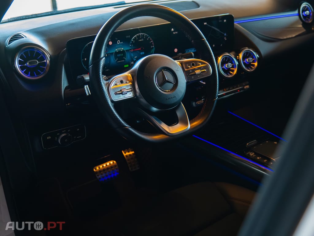 Mercedes-Benz GLA 250 e AMG Line