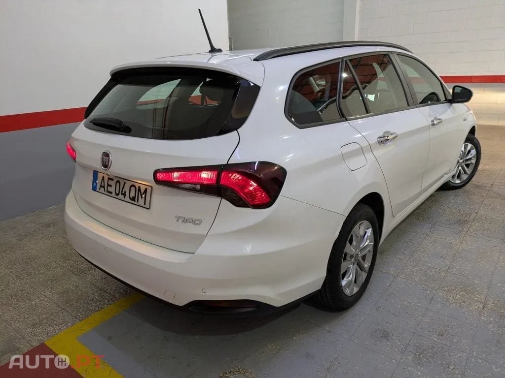 Fiat Tipo 1.3 M-Jet Lounge