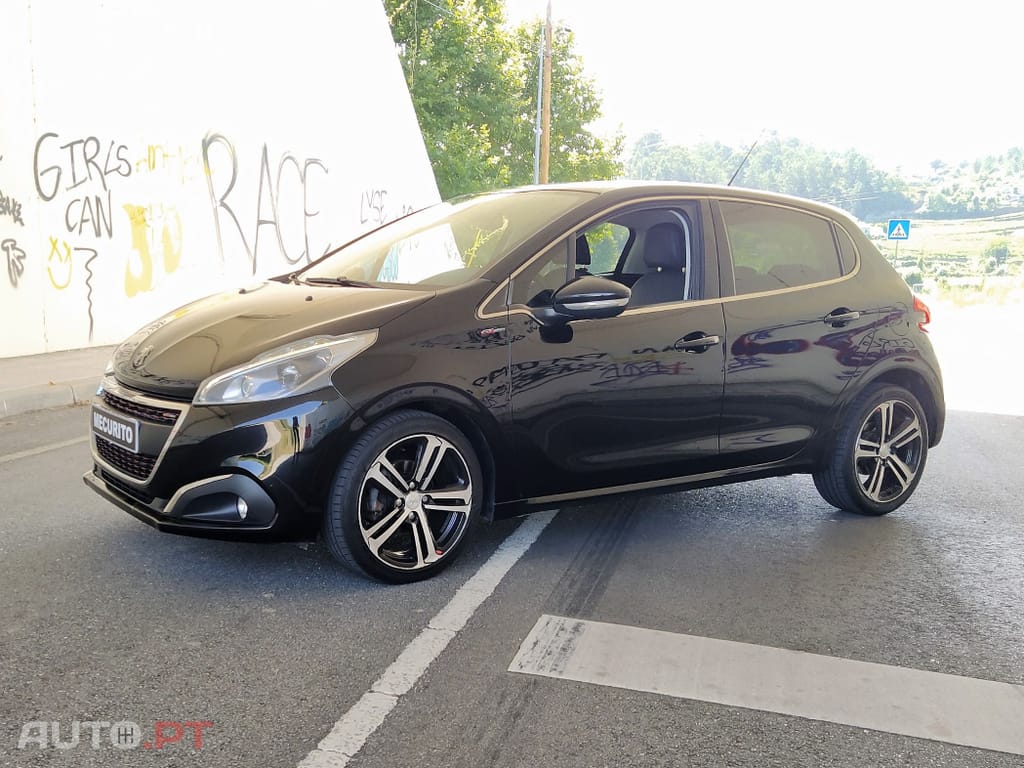 Peugeot 208 Puretech Turbo GT line