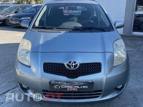 Toyota Yaris 1.4 D-4D Sol High P. MM