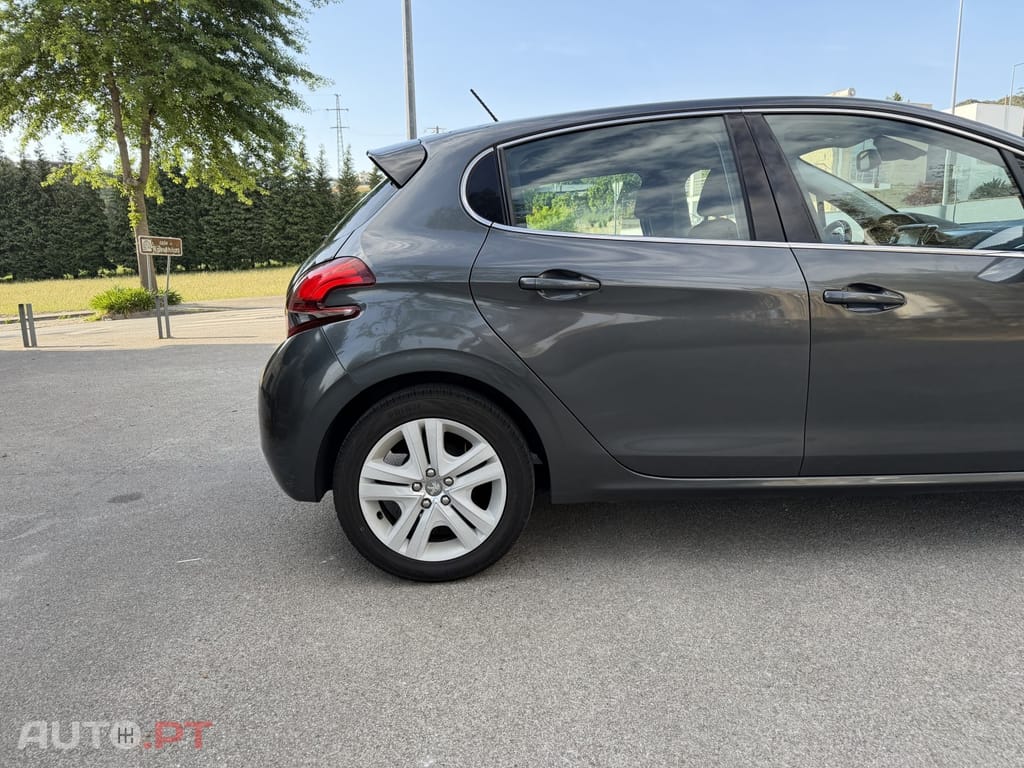 Peugeot 208 1.6 BlueHDi Active