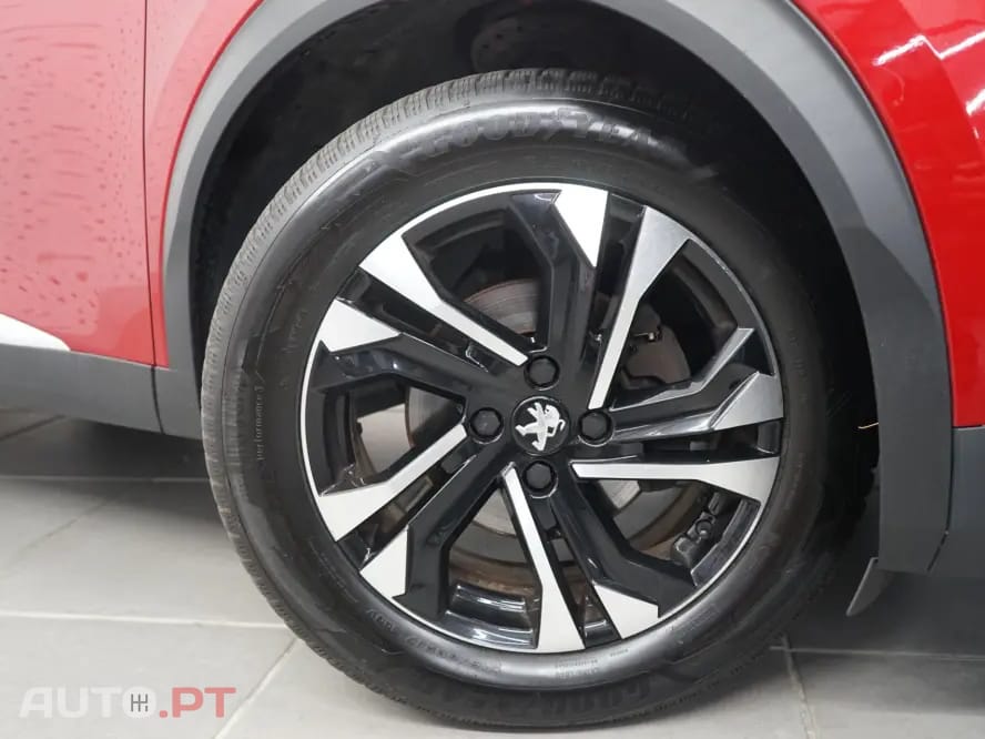 Peugeot 2008 1.2 PureTech Allure