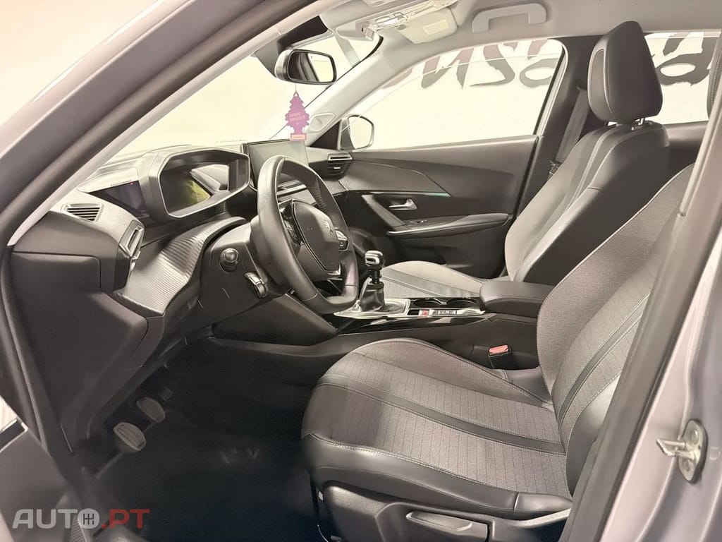 Peugeot 2008 BlueHDi 110 Allure