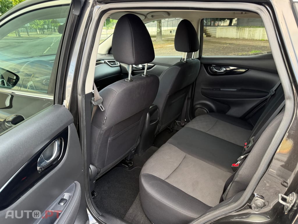 Nissan Qashqai 1.2 DIG-T N-Connecta