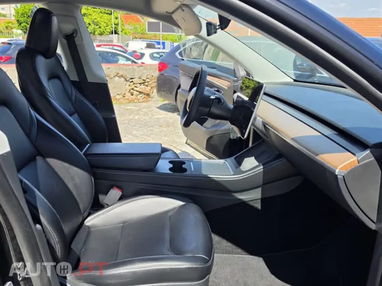 Tesla Model Y Long Range Tração Traseira Premium