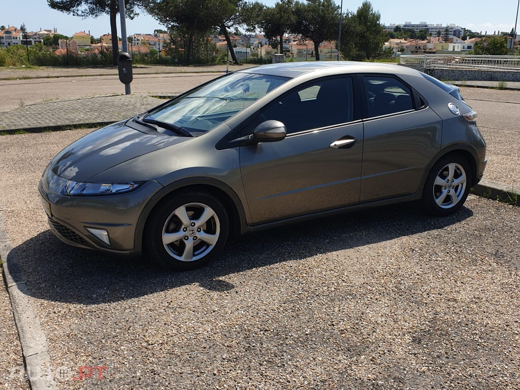 Honda Civic 1.4 i-VTEC Elegance