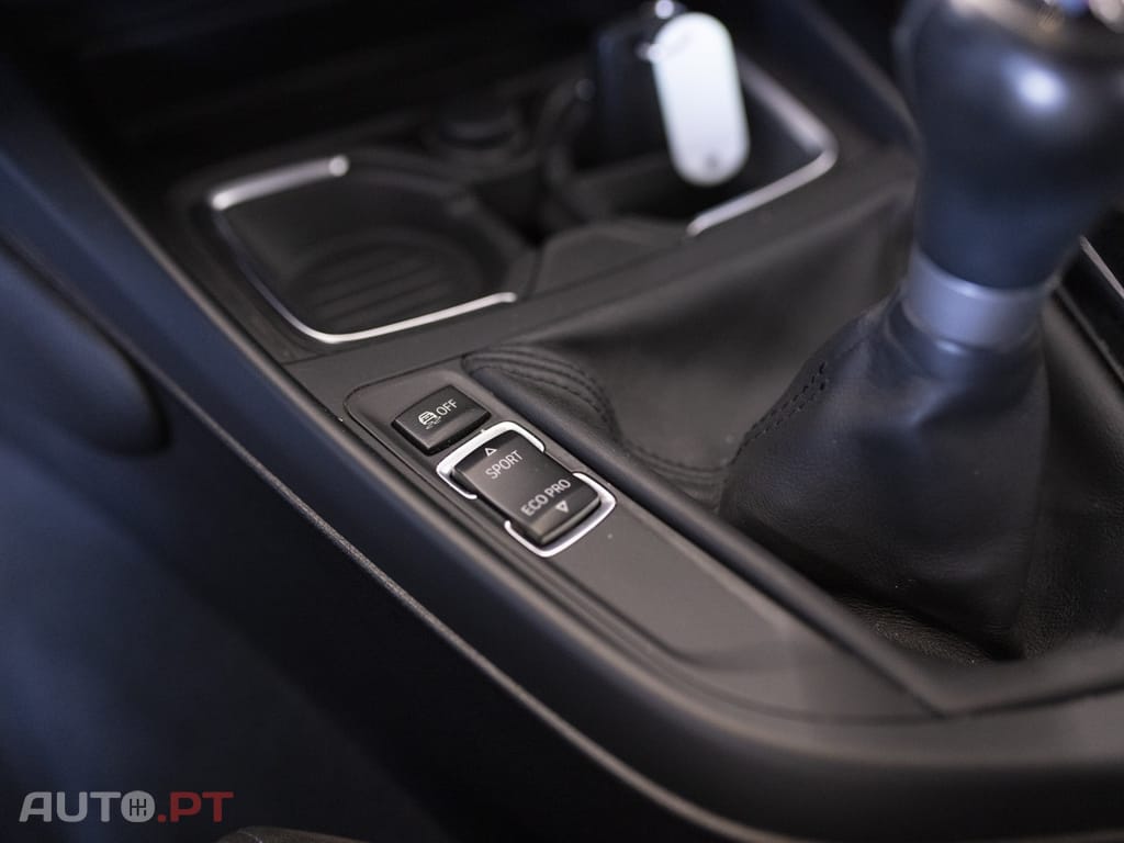 BMW 218 i Coupe Pack M