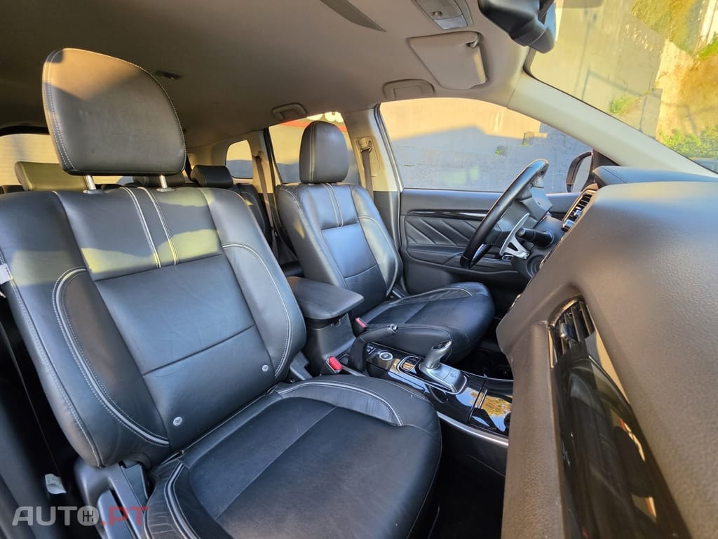 Mitsubishi Outlander 2.0 Intense Navi