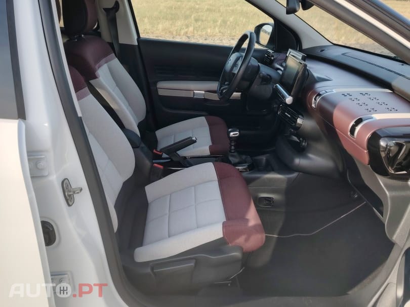 Citroen C4 Cactus SHINE 130 CV S&S 5P COM EXTRAS