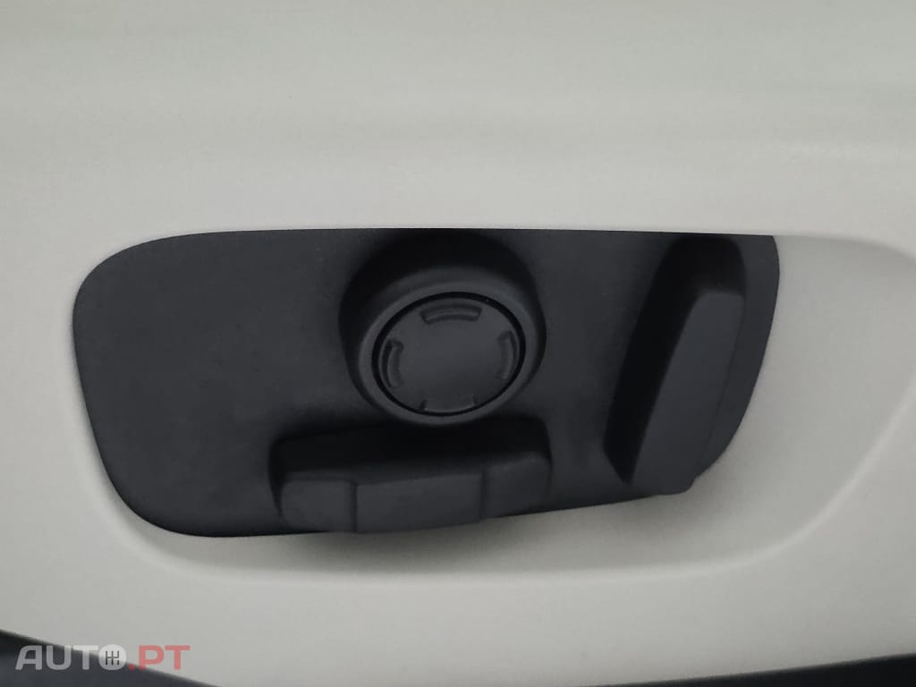 Land Rover Discovery 2.0 SD4 HSE Luxury Auto