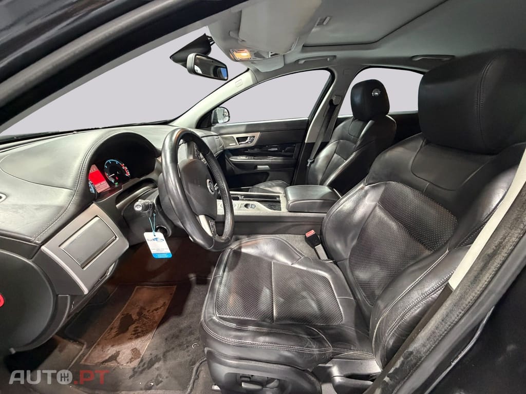 Jaguar XF 3.0D SPORT