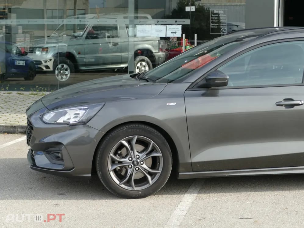 Ford Focus SW 1.5 TDCi EcoBlue ST-Line