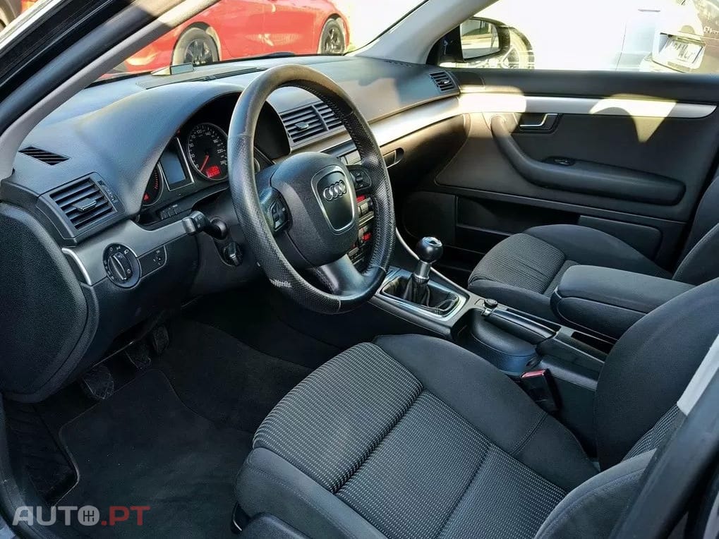 Audi A4 2.0 TDI S-line