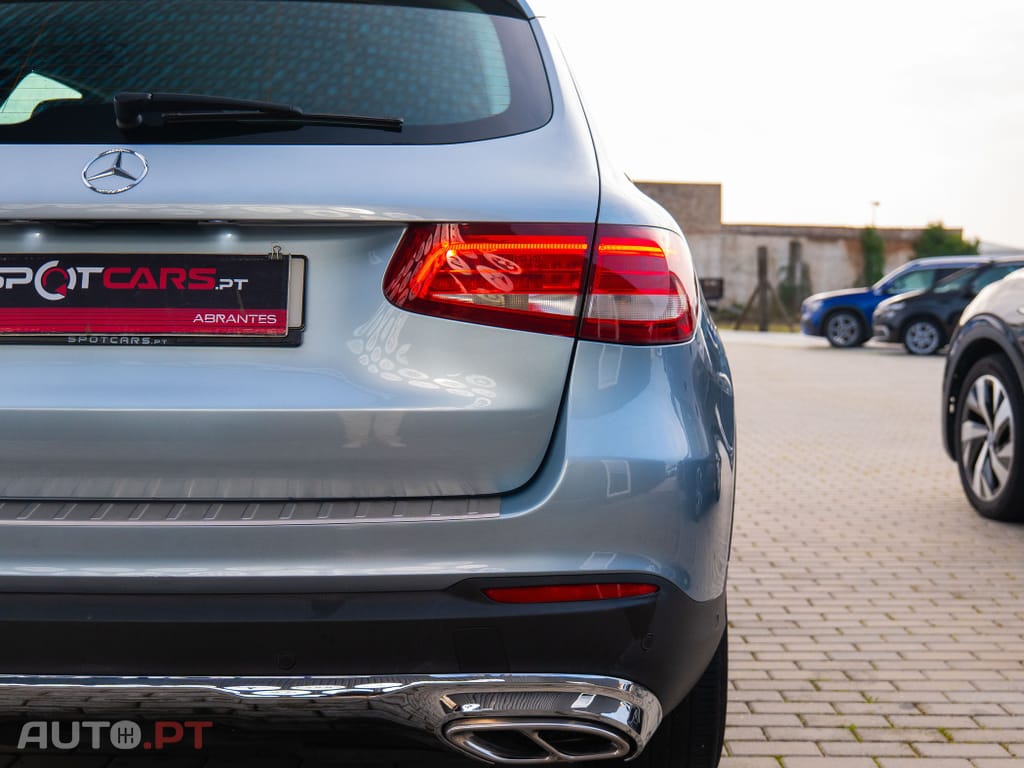 Mercedes-Benz GLC 220 d 4Matic 9G-TRONIC