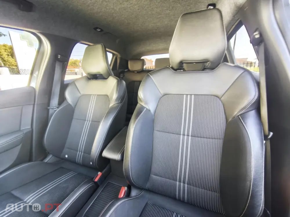 Renault Clio 1.6 E-Tech Full Hybrid RS Line