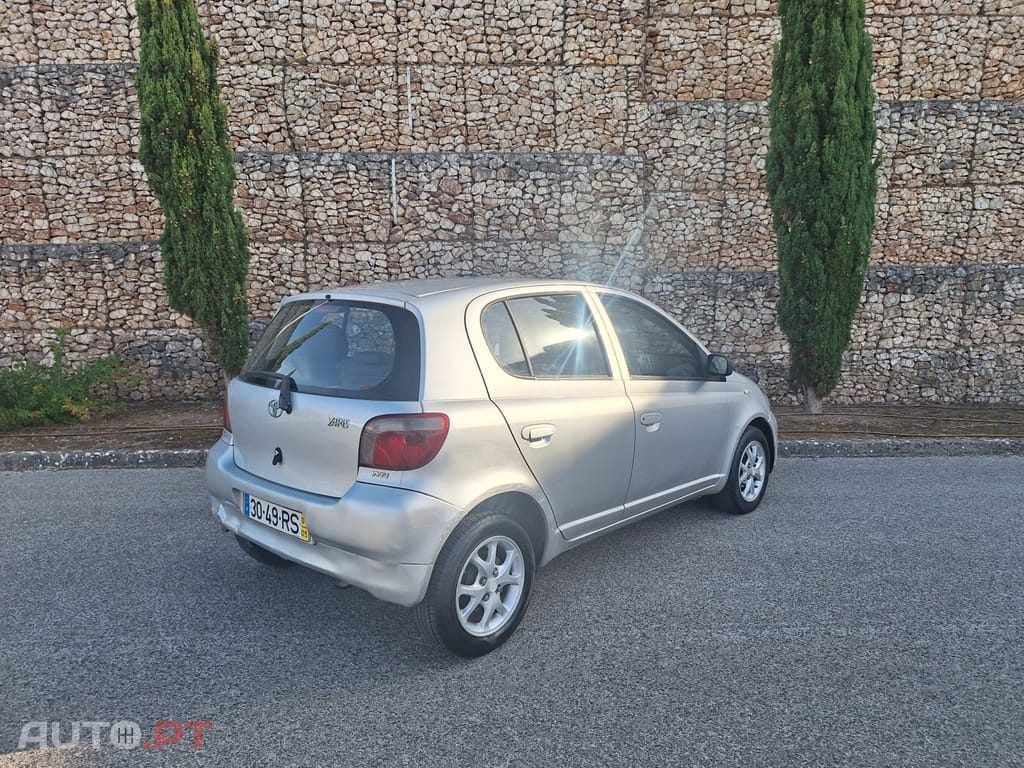 Toyota Yaris 1.0 Luna