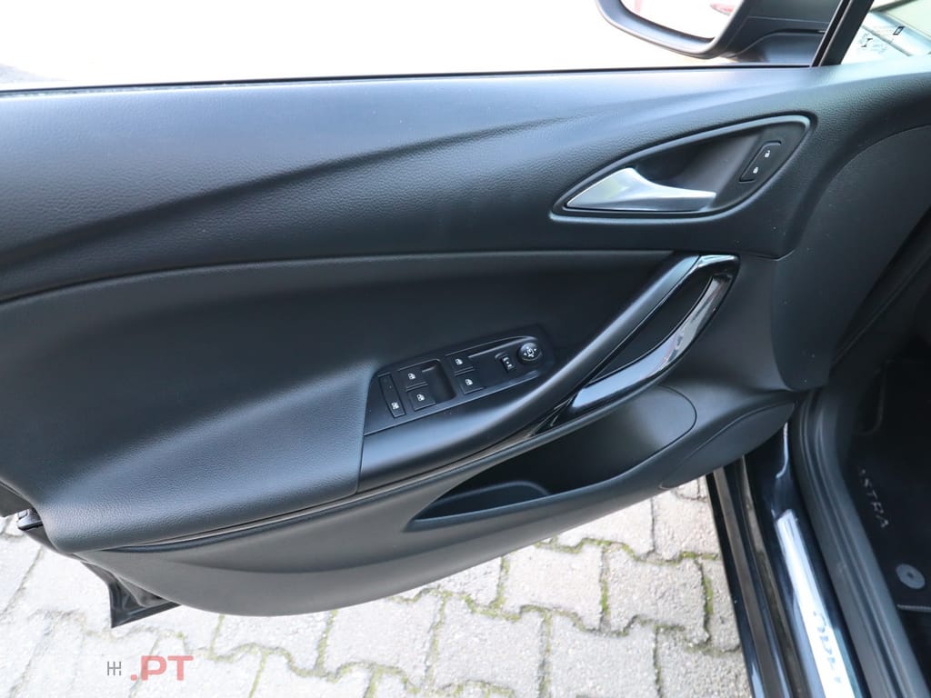 Opel Astra Sports Tourer 1.2 T Business Edition S/S