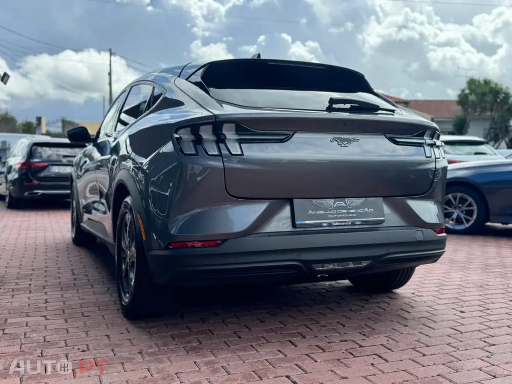 Ford Mustang Mach-E AWD