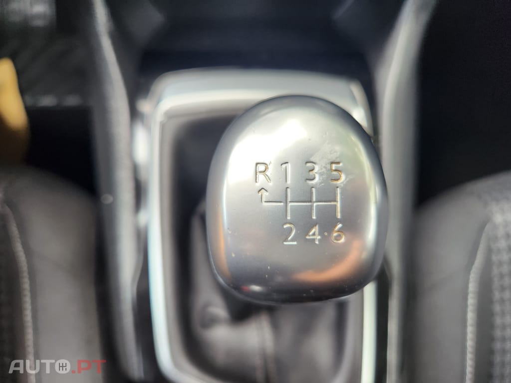 Peugeot 308 1.5 BlueHDi Business Line