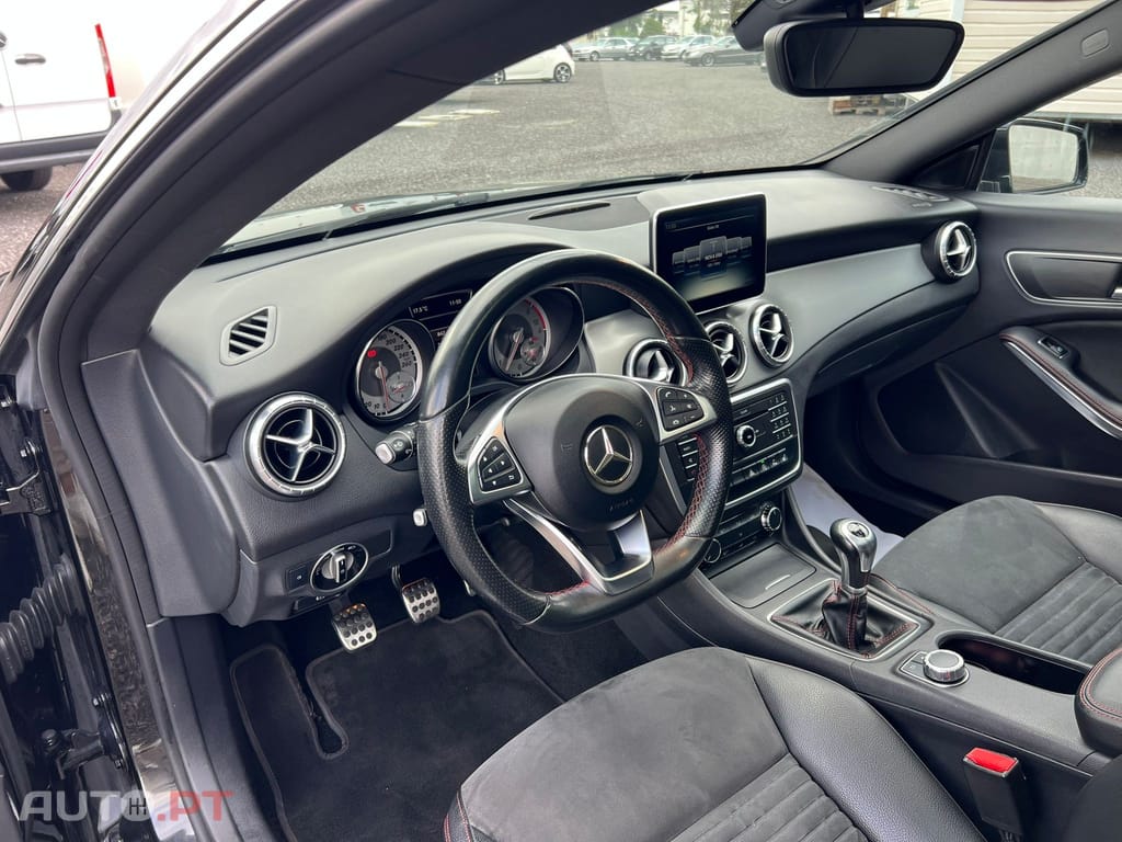 Mercedes-Benz CLA 200 CDi AMG Line
