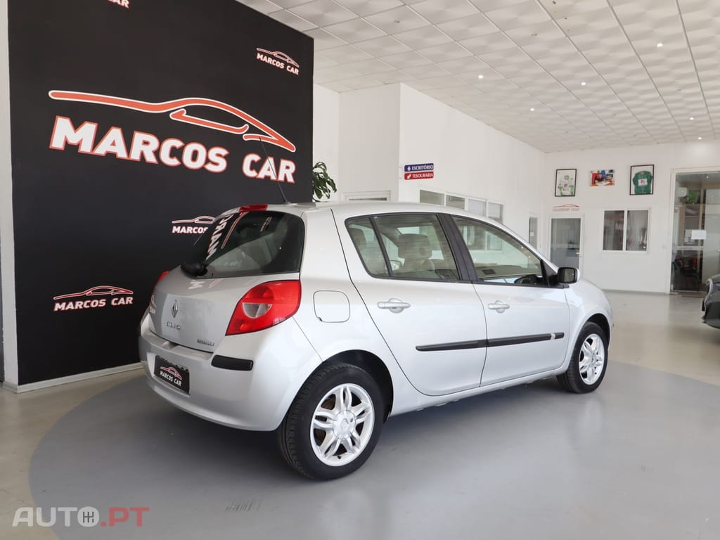 Renault Clio 1.2 16V Confort
