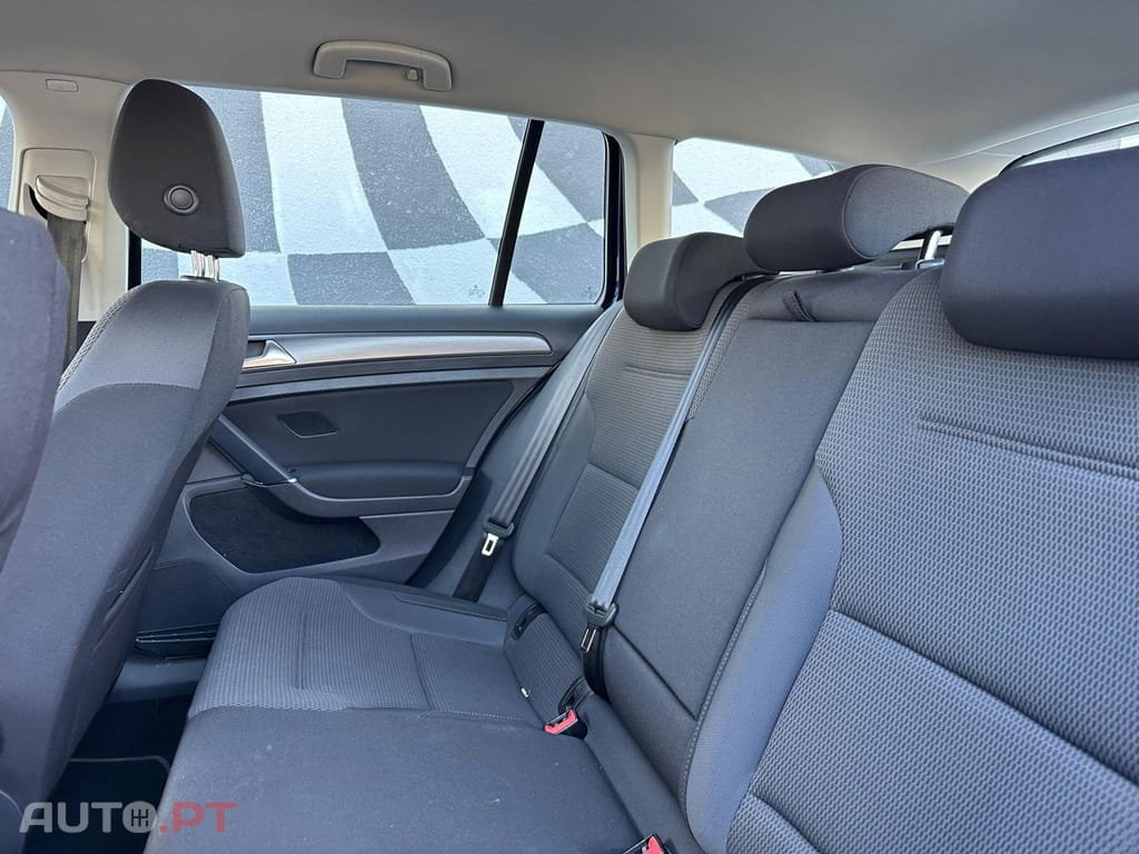 Volkswagen Golf Variant 1.6 TDi Confortline DSG