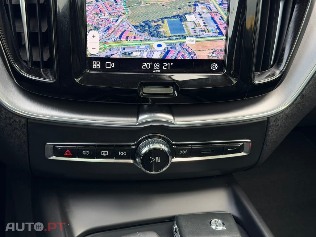 Volvo XC60 2.0 T6 PHEV Inscription Expression AWD