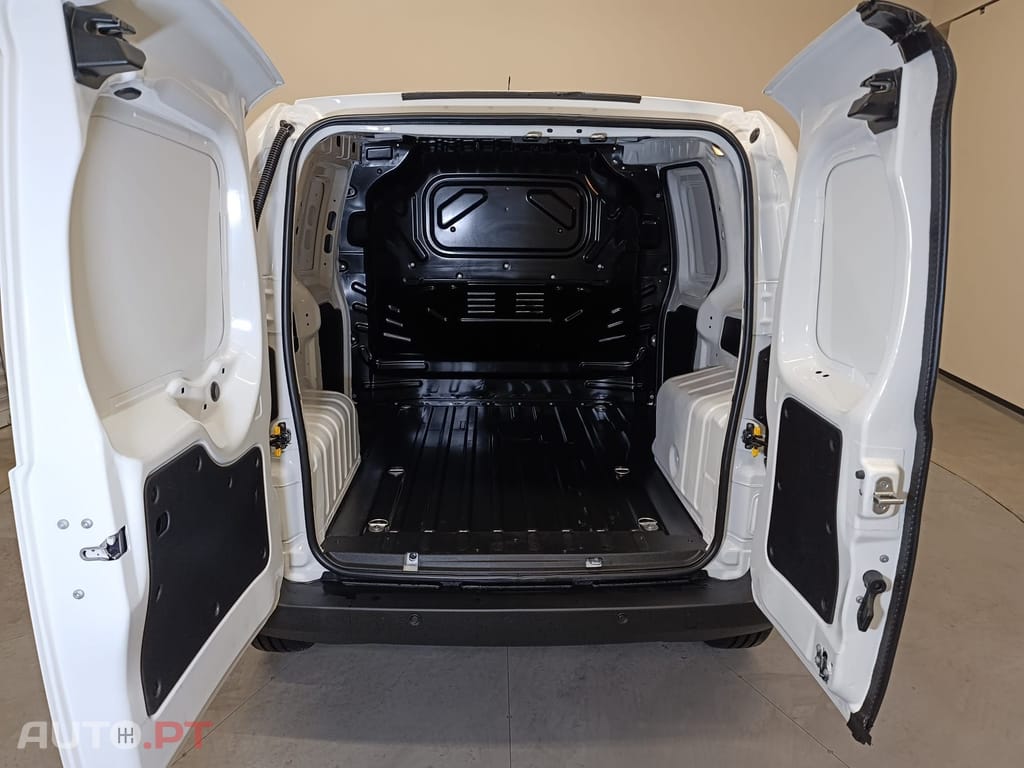 Fiat Fiorino 1.3 M-jet Adventure