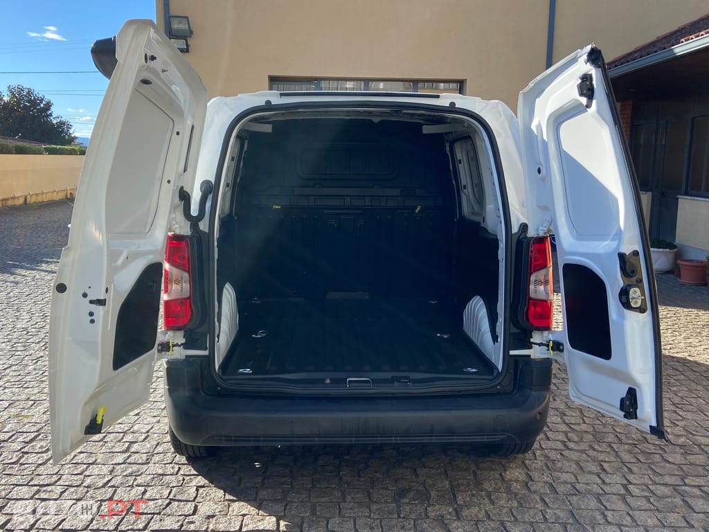 Citroen Berlingo 1.6 HDI 100 CV  CARPALY (dupla porta lateral)
