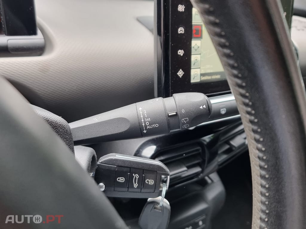 Citroen C4 Cactus 1.2 PureTech Shine EAT6