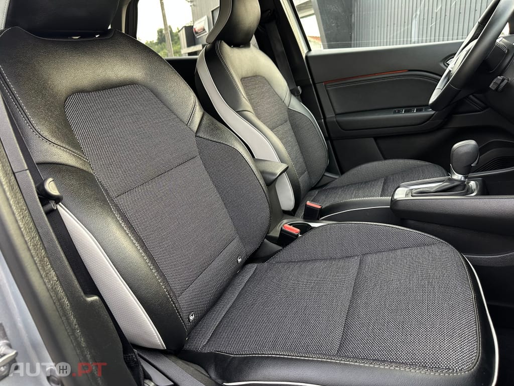 Renault Captur 1.6 E-Tech Hybrid