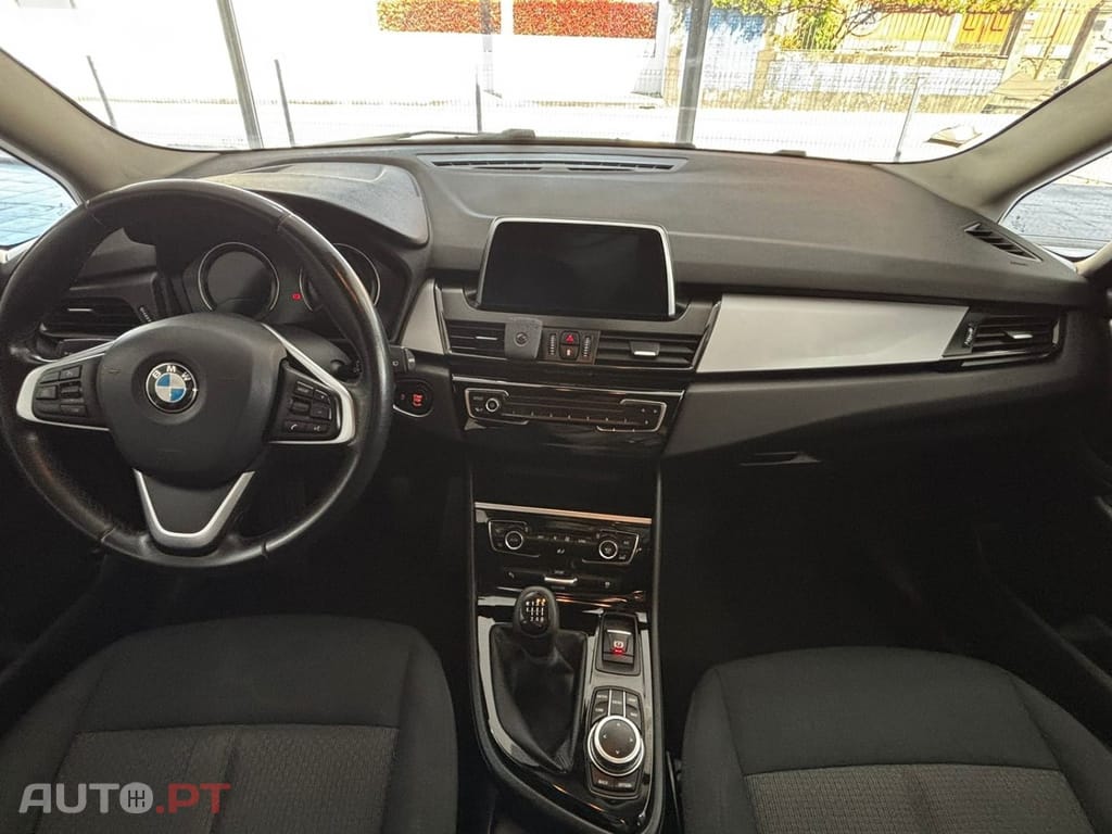 BMW 216 d Line Sport