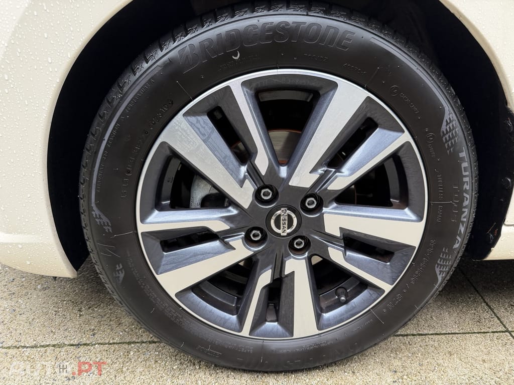 Nissan Micra 0.9 IG-T Tekna Silver Feel S/S