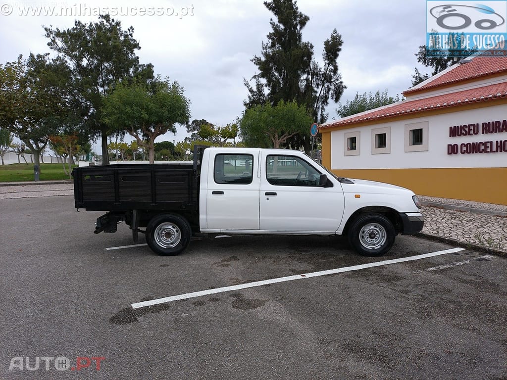 Nissan Navara D22 2.5D 4x2 C/D 5 Lug