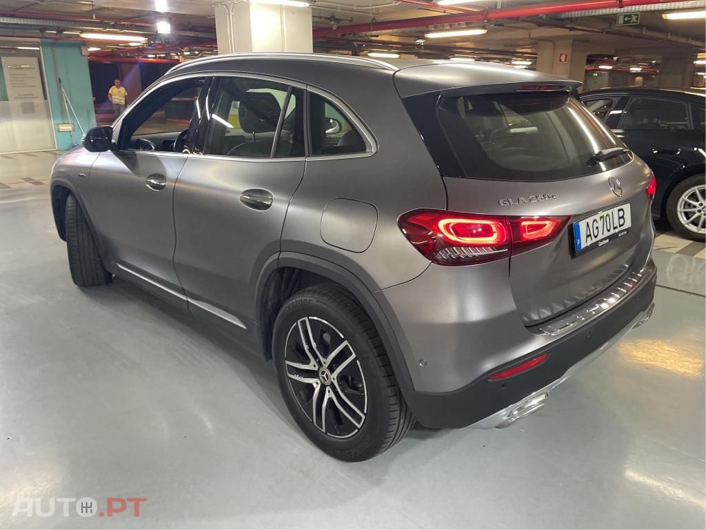 Mercedes-Benz GLA 250 e Progressive