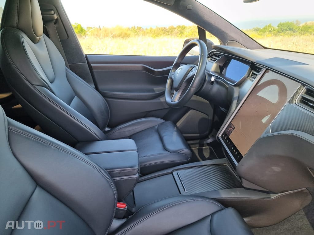 Tesla Model X Long Range