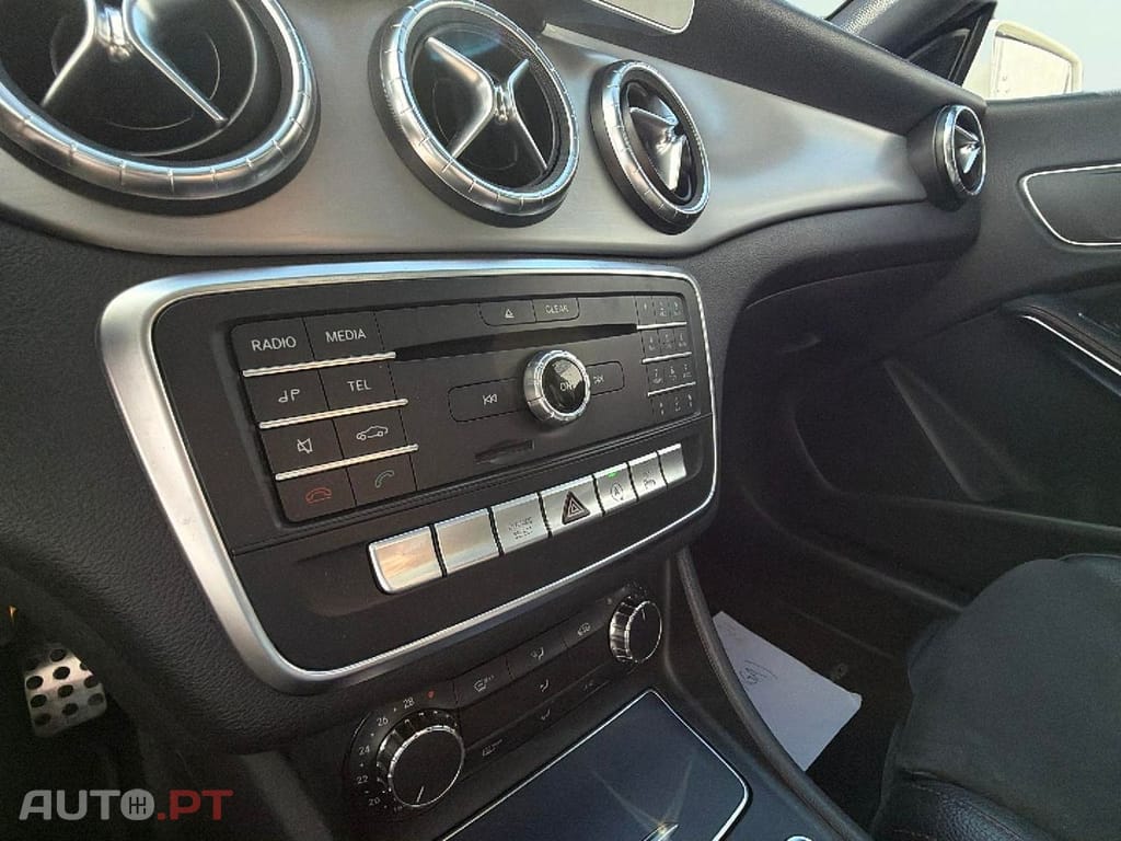 Mercedes-Benz CLA 180 d AMG Line