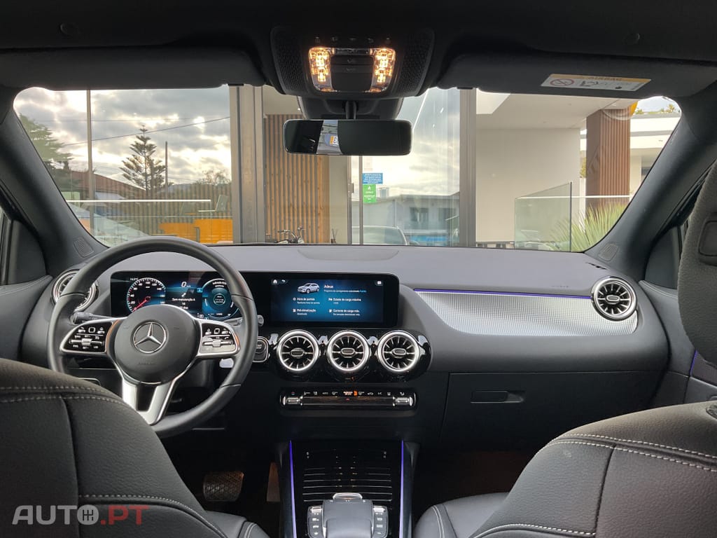 Mercedes-Benz EQA 250 Electric Art