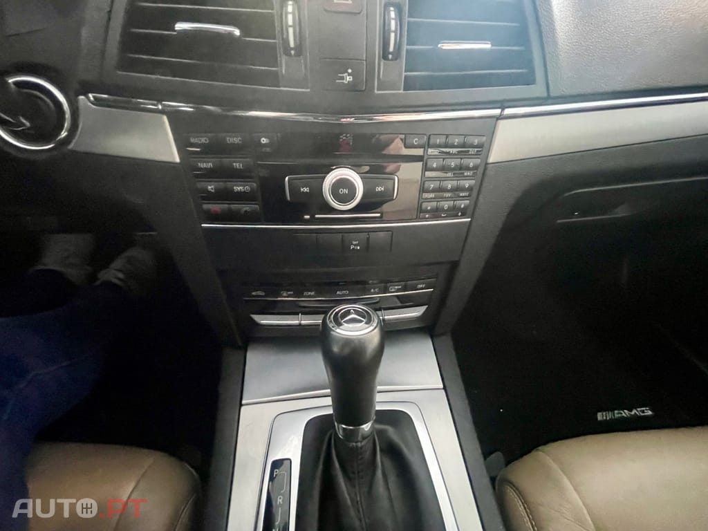 Mercedes-Benz E 250 CDi Avantgarde BlueEfficiency Auto.