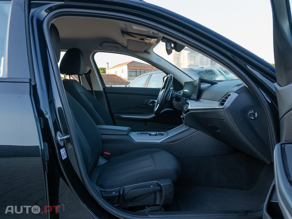 BMW 320 e Auto
