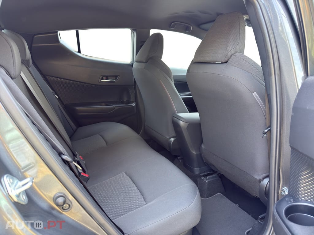 Toyota C-HR 1.8 HSD Comfort+P.Style