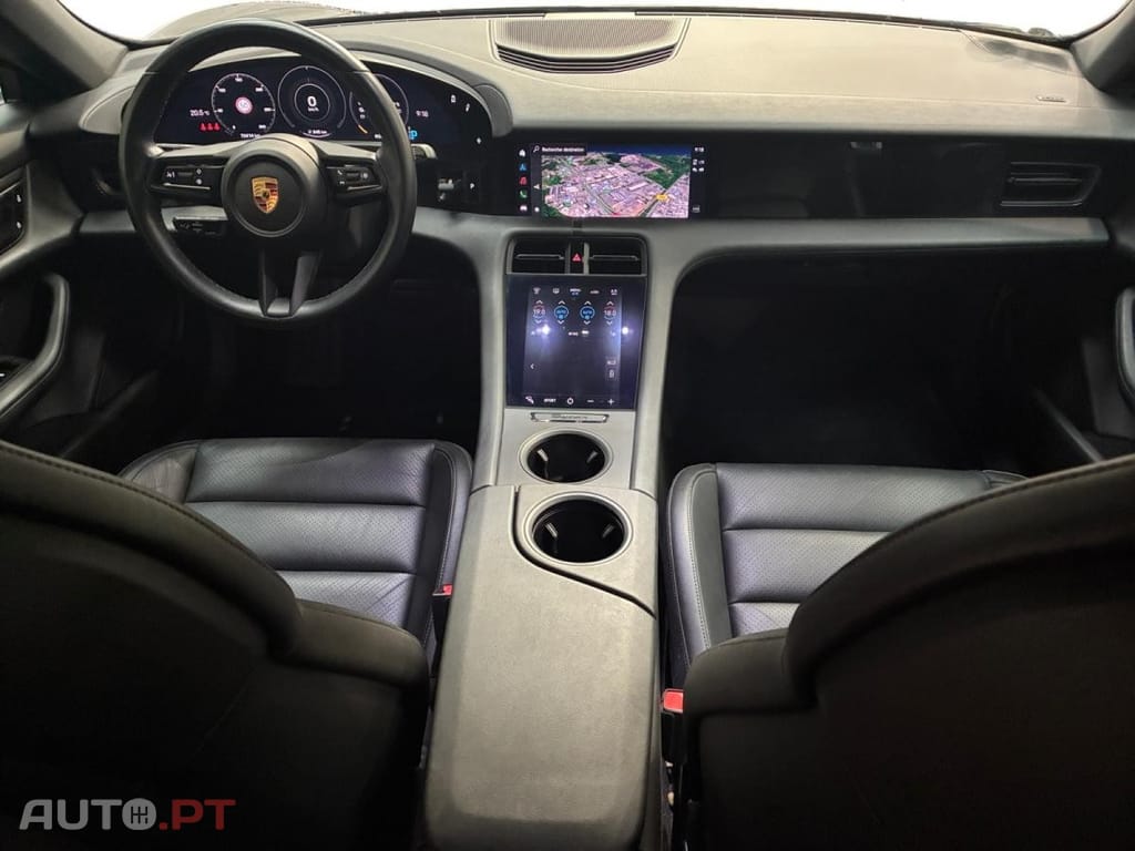 Porsche Taycan Standard