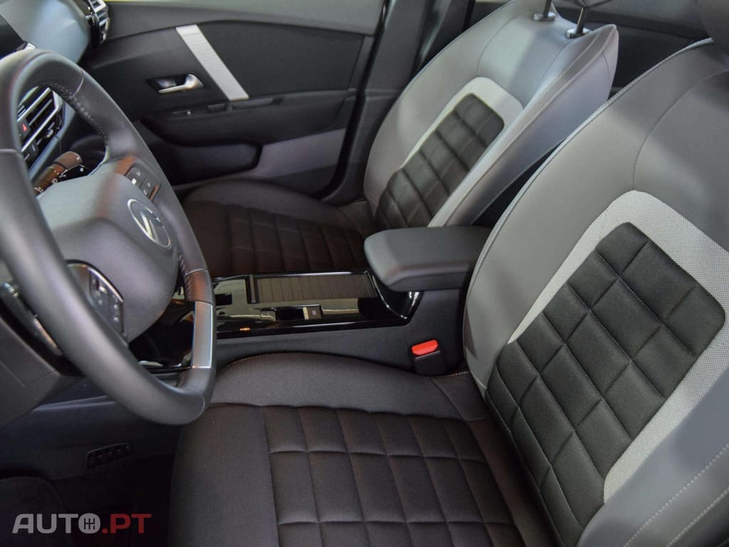 Citroen C4 1.2 Hybrid Plus e-DSC6