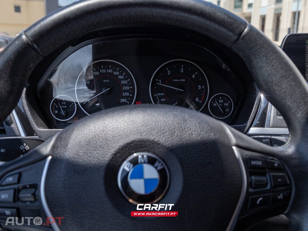 BMW 318 d Touring Line Sport Auto